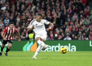 Segunda vez en la carrera de Mbappé que falla dos penaltis seguidos