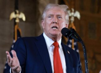 Trump dice que México y Canadá están «avisados» del lío económico que causan sus migrantes