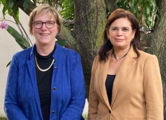 Embajadora Laura Dogu se reúne con Rixi Moncada para abordar el proceso electoral de 2025