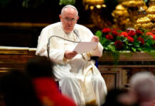 El papa pide a los sacerdotes: «No torturen a la gente en el confesionario»