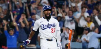 Los Dodgers retienen al dominicano Teoscar Hernández, que firma por otras 3 temporadas