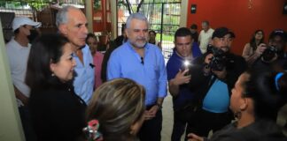 Junior Burbara inició proyecto piloto de reparación de escuelas en San Pedro Sula