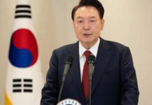 El Parlamento destituye al presidente surcoreano por haber declarado la ley marcial