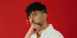 Bad Bunny anuncia el lanzamiento de su octavo álbum, «DeBÍ TiRAR MáS FOToS», con 17 temas