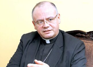 Papa Francisco acepta renuncia por motivos de salud de Monseñor Darwin Andino