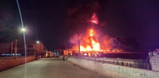 ¡Pérdidas millonarias! Incendio estructural consumió entre 40 a 50 puestos en Mercado Las Américas de Comayagüela