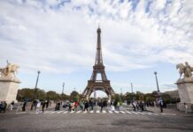 Evacuada temporalmente la torre Eiffel por un cortocircuito en los ascensores