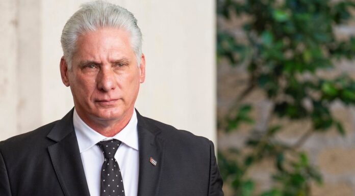 Cuba califica de «pasos positivos, aunque tardíos» su exclusión de la lista de EE. UU. de países patrocinadores del terrorismo