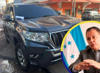 Abandonada dejan lujosa camioneta asignada al vicecanciller Tony García