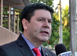 Analista Graco Pérez dice que «Honduras está respaldado una dictadura que viola todos los derechos democráticos»