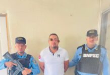 Policía Nacional detiene hombre captado en video agrediendo a mujeres en Choluteca