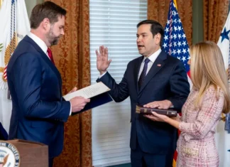 Rubio promete trabajar por «un mundo más seguro» tras jurar como secretario de Estado