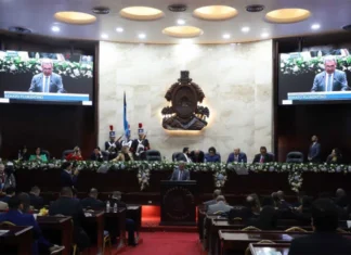 «Hemos demostrado que cuando no se roba, el dinero alcanza» mensaje del Poder Ejecutivo rinde informe en la instalación de IV legislatura