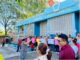 Empleados de la Departamental de Educación en Valle toman las instalaciones en protesta por el despido del jefe de Recursos Humanos