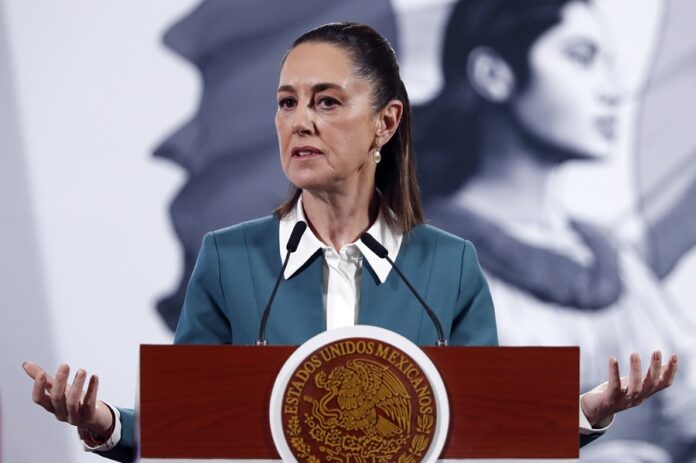 Gobierno mexicano rechaza la "medida unilateral" de Trump de reimponer 'Quédate en México'