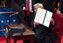 Donald Trump ordena deportar a estudiantes extranjeros que apoyan a Hamás