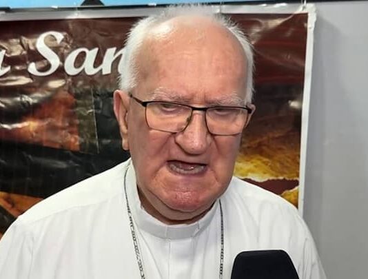 Arzobispo Miguel Lenihan pide que la Navidad traiga paz a Honduras