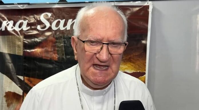 Arzobispo Miguel Lenihan pide que la Navidad traiga paz a Honduras