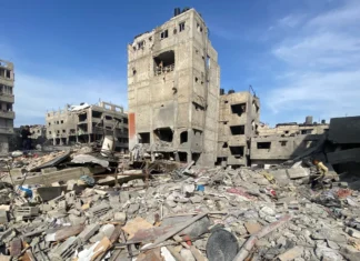 Hamás dice que aprobó acuerdo de alto al fuego en gaza y devolución de rehenes, según informan medios