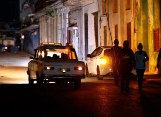 Cuba registra el máximo de apagones en años, con el 57 % del país sin corriente a la vez