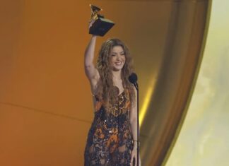 Shakira dedica a la comunidad inmigrante en EE.UU. su Grammy a mejor álbum de pop latino