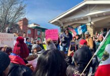 Migrantes de Colorado participan en protesta nacional del «Día sin inmigrantes»