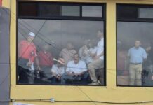 Carlos Zelaya y su hijo José Manuel Zelaya, fueron vistos recientemente en una concentración política del Partido Libre en Catacamas, Olancho