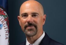 Donald Trump nomina como director de la DEA a Terry Dale, un veterano de la agencia