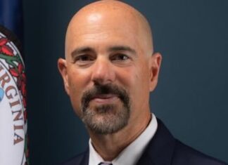 Donald Trump nomina como director de la DEA a Terry Dale, un veterano de la agencia