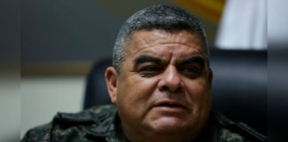 Dentro de poco se procederá al bloqueo total de la señal telefónica en todos los centros, dice general Muñoz