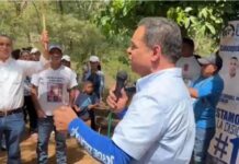 Jorge Zelaya presenta una propuesta de gobierno centrada en resolver los problemas del pueblo durante su recorrido por el sur