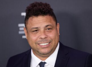 Ronaldo considera que la selección brasileña debe jugar para Vinícius y Neymar