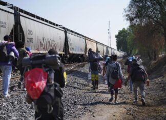 Descenso de migrantes en frontera sur de México tras 5 semanas de restricciones de Trump