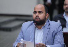 Jefe de bancada de Libre acusa al CNA de servir a un partido tradicional y cuestiona sus informes