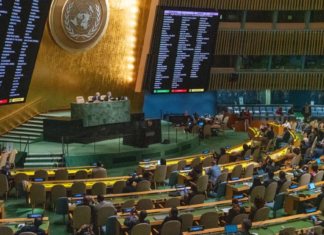 La ONU aprueba resolución que exige a Rusia retirar inmediatamente las tropas de Ucrania y condena la invasión