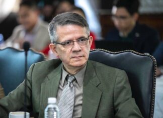 Los fondos de España ajustaban para la construcción y entrega puntual de los hospitales, pero alguien presentó una versión diferente a la presidenta, según exministro Matheu