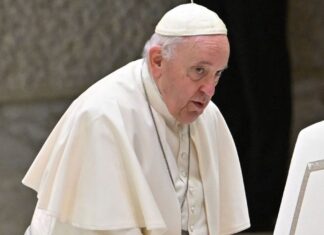 Incertidumbre ante la convalecencia del papa Francisco en el Vaticano