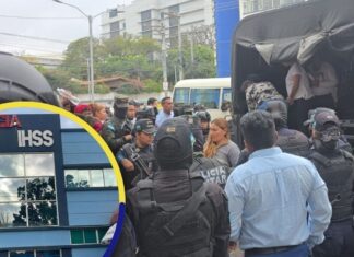 En audiencia inicial, las 14 capturadas por «planilla fantasma» que drenó L 2 millones del IHSS