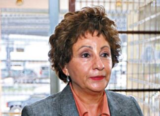 Lea el artículo publicado por la abogada Ruth Laffose titulado como: «La traición de los soldados en la hora de la democracia»