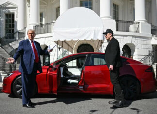 Trump pide a Ucrania que acepte «de inmediato» el plan de Putin de reunirse en Turquía