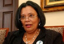 Exrectora opina sobre la posible llegada de una Constituyente: «Hay que preguntarle al comandante»