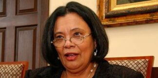 Exrectora opina sobre la posible llegada de una Constituyente: «Hay que preguntarle al comandante»