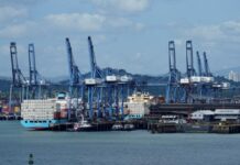 China frena acuerdo de BlackRock por $23 mil millones para adquirir puertos del Canal de Panamá