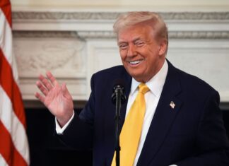 Donald Trump anunció que mantuvo una llamada con Trudeau este miércoles, la cual terminó de manera «algo» amistosa