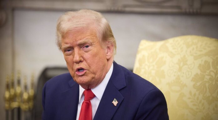 Donald Trump: » Expliquenle al Gobernador de Canadá que, al imponer un arancel de represalia a los EE. UU., el arancel recíproco de su país aumentará de manera similar