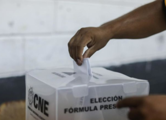 Piden investigar hallazgo de actas de cierre del Partido Libre tiradas en escuela capitalina