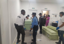 Trasladan a la morgue sampedrana los cuerpos de víctimas del accidente aéreo en Roatán