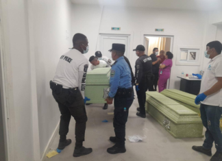 Trasladan a la morgue sampedrana los cuerpos de víctimas del accidente aéreo en Roatán
