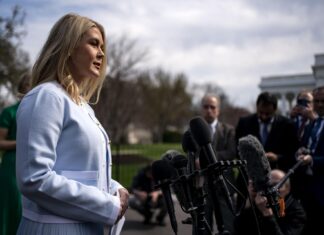 El Departamento de Educación de EE.UU. mantendrá ayudas y préstamos pese a la orden de Trump de desmantelarlo