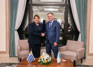 El presidente de Uruguay viajará a Panamá y Honduras en su primera salida internacional